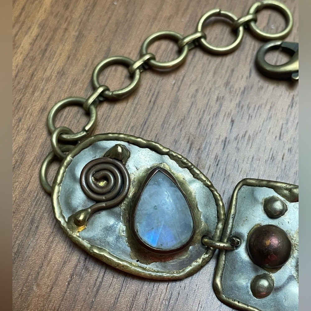 Stunner! Brutalist mixed metals with genuine semi precious gemstones bracelet. - Picture 4 of 10